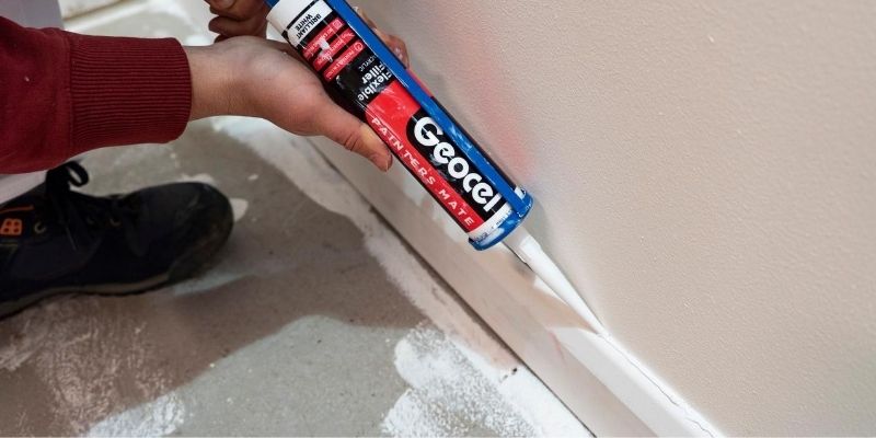 What is decorators caulk?